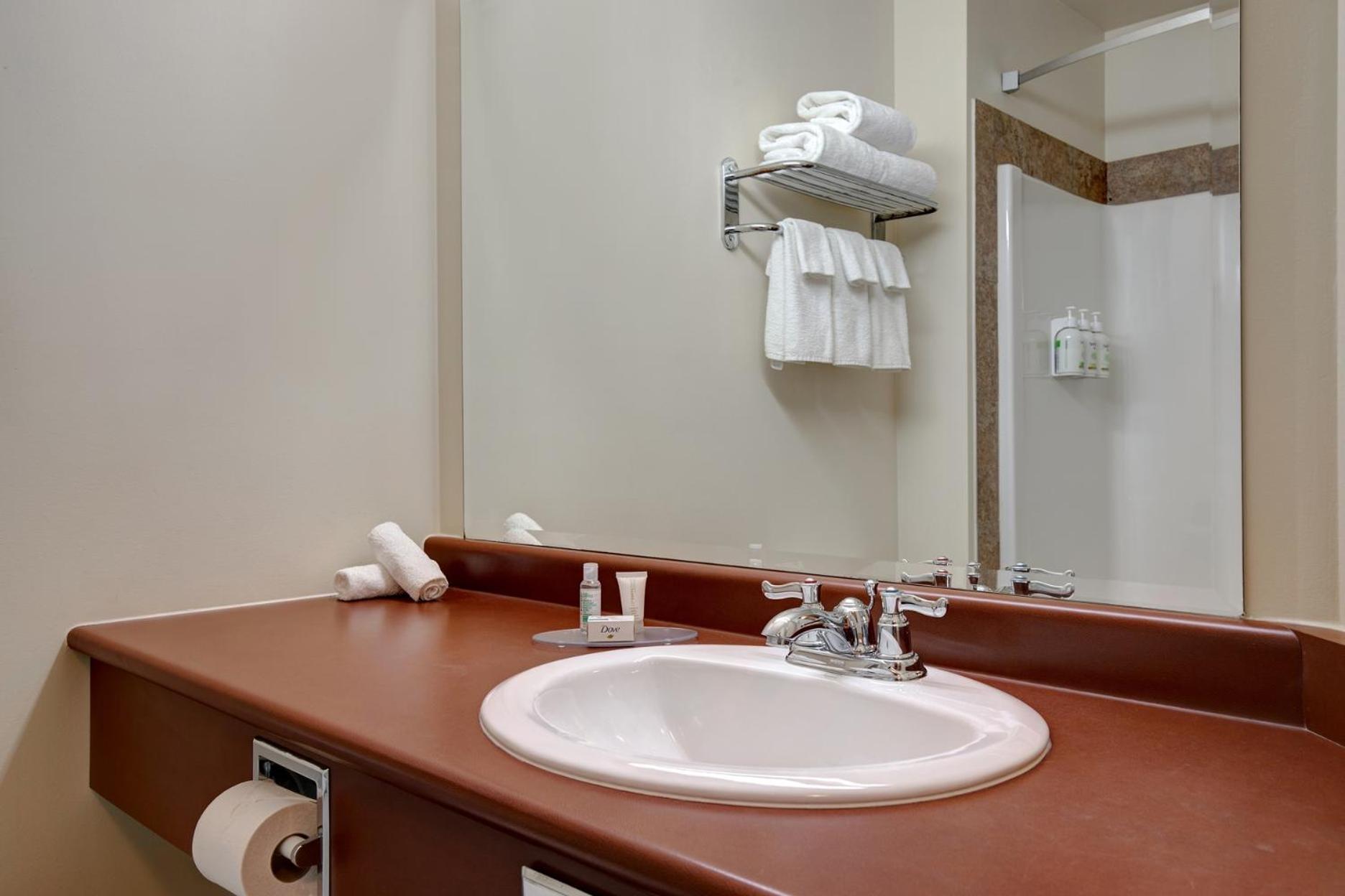 Days Inn By Wyndham Dawson Creek Ngoại thất bức ảnh