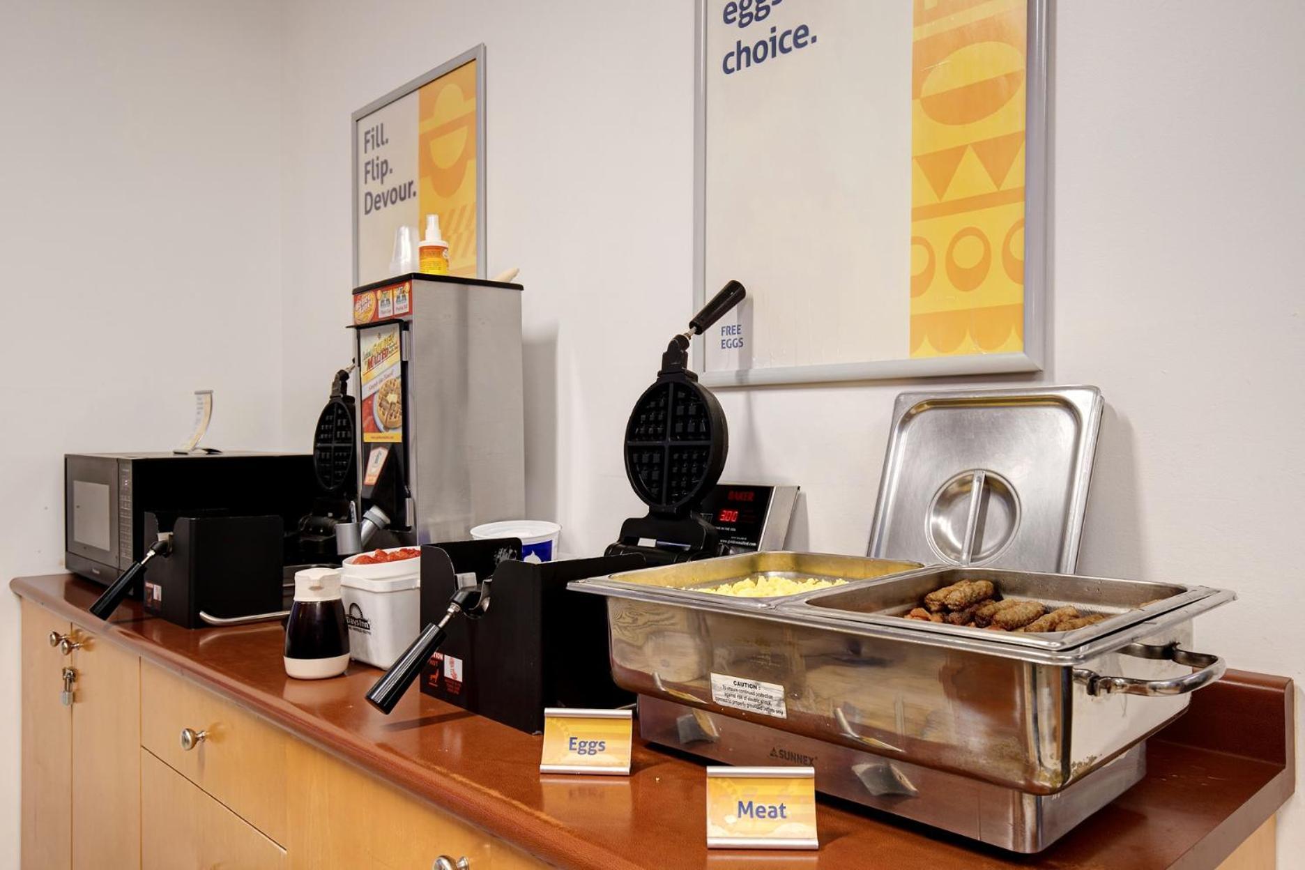Days Inn By Wyndham Dawson Creek Ngoại thất bức ảnh